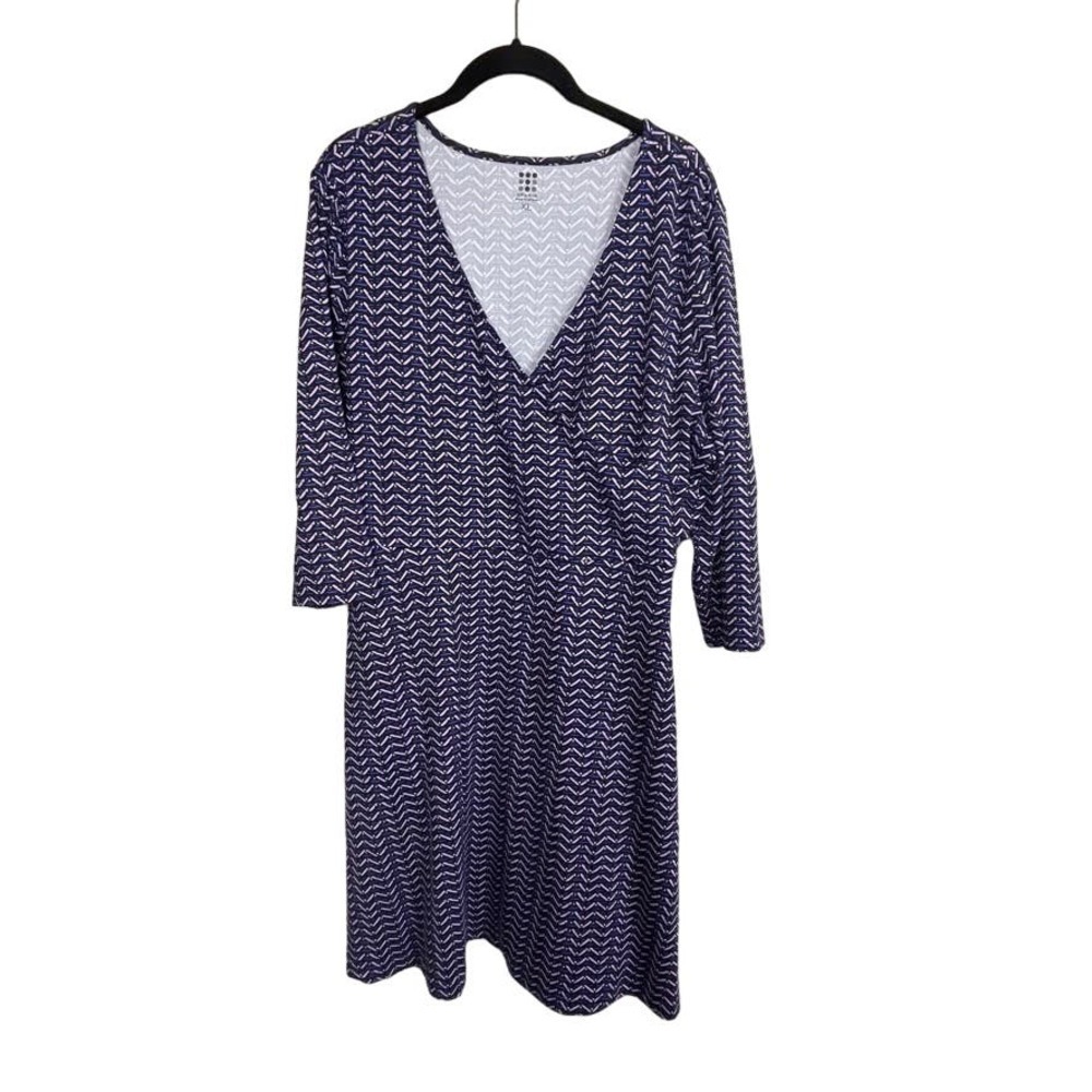 Title Nine Buttah Size XL Chevron Print Surplice Dress 3/4 Sleeve A-Line